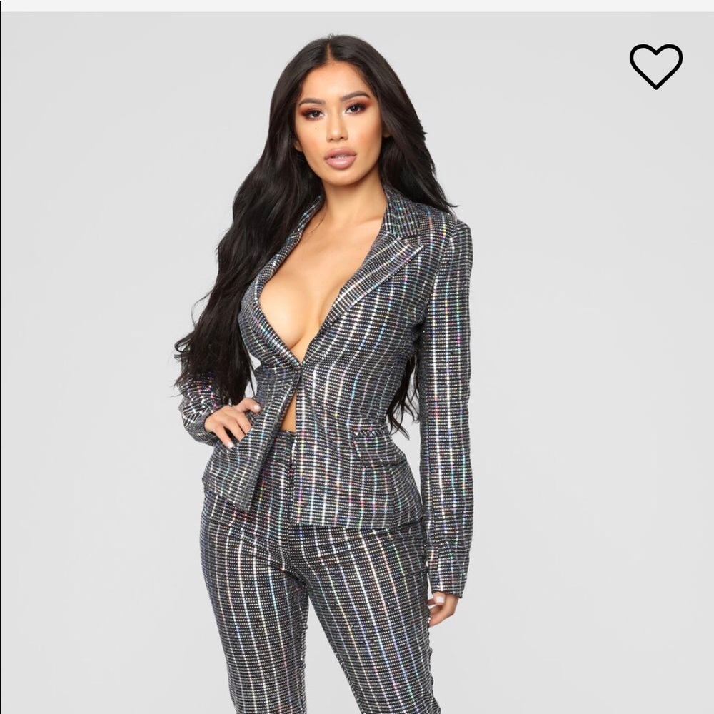 Sparkling Suit